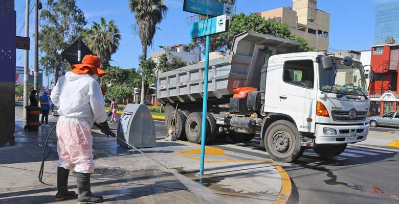 Coronavirus: San Borja realiza desinfección de avenidas principales