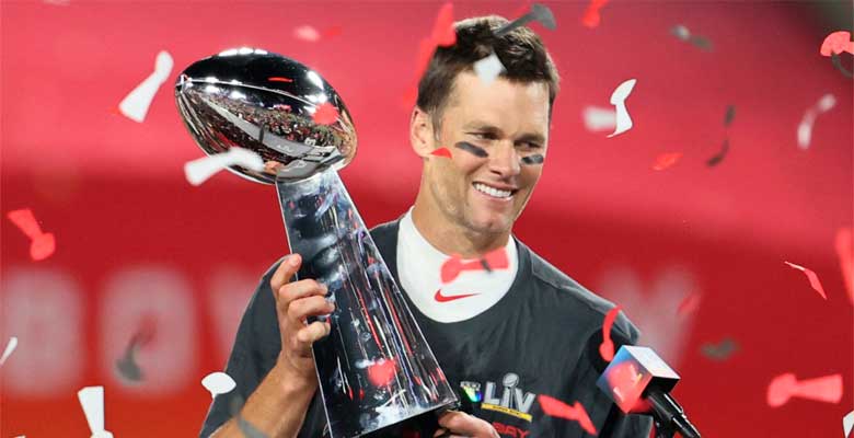 Tom Brady recibe el quinto MVP de un Super Bowl