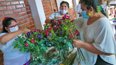 Échale Flores brinda taller a mujeres en Santa Mónica