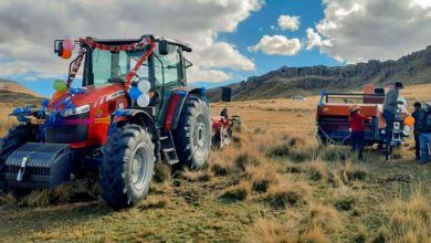 Antapaccay donó un vehículo y un tractor agrícola a Alto Huarca