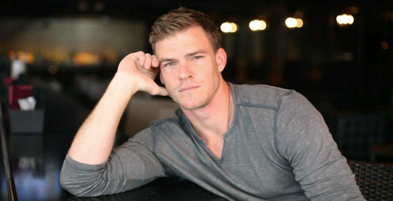 Alan Ritchson de Smallville llega a la Comic Con Lima 2021