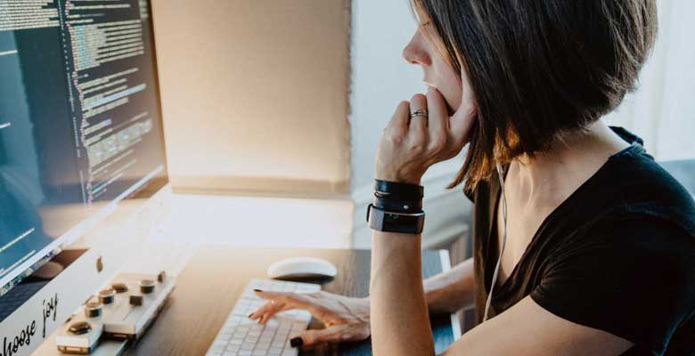 Mujer Tecnología