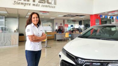 Mujeres autos