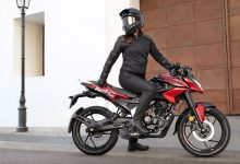 Mujer Motos