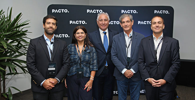 Pacto