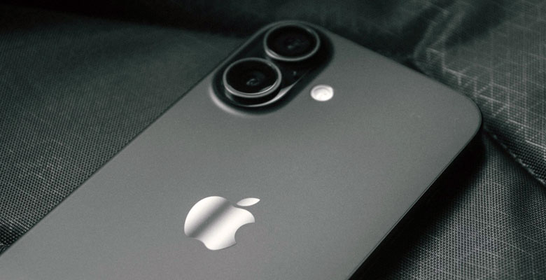 iPhone 17