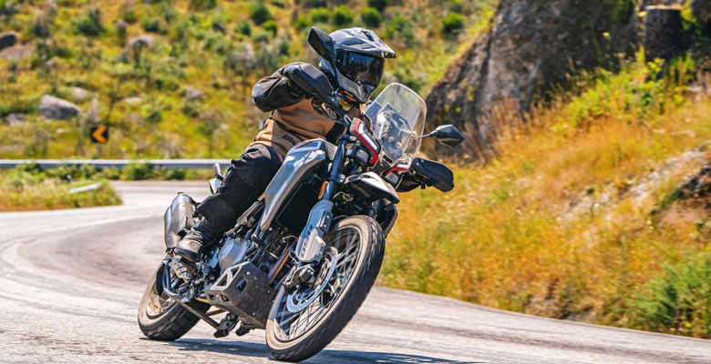 Motos